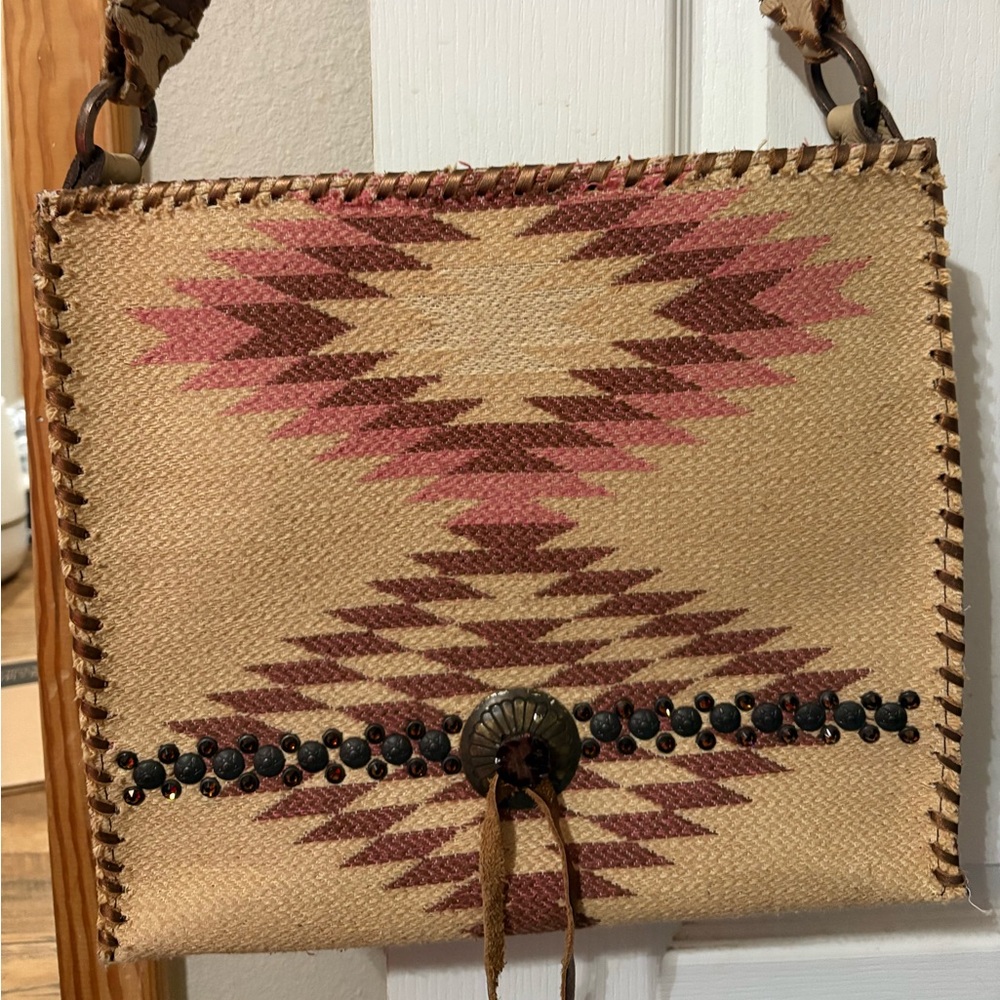 Kurtmen shoulder bag